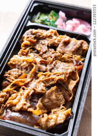 美味的國產牛肉牛肉便當盒 122393553