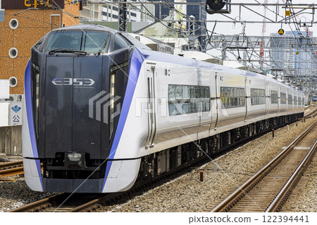 JR East E353 series at Koenji Station on the Chuo Line JR East E353 series at Koenji Station on the Chuo Line 122394441