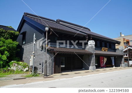 富山縣高岡市的土藏街道 - 山町筋和高岡禦車山會館的風景 122394580