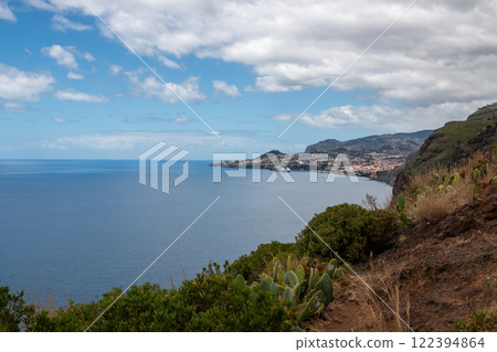 View on the Atlantic ocean, Canico, Madeira, Portugal View on the Atlantic ocean, Canico, Madeira, Portugal 122394864