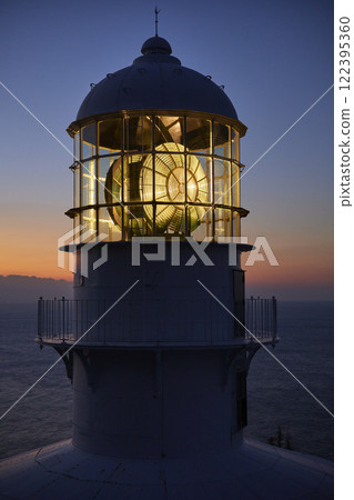Cape Muroto Lighthouse stands with the deep blue ocean as its backdrop Cape Muroto Lighthouse stands with the deep blue ocean as its backdrop 122395360
