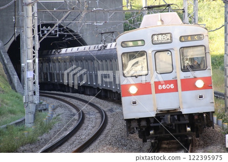 東急田園都市線 8500 系列 122395975