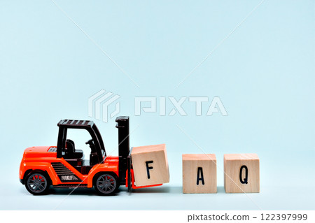 q, forklift, forklifts 122397999