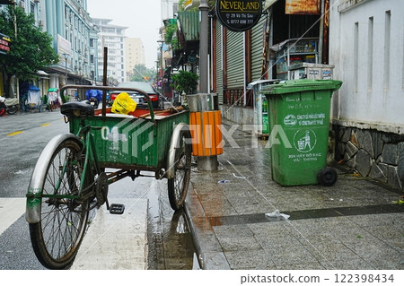 vietnam hue streetscape vietnam hue streetscape 122398434