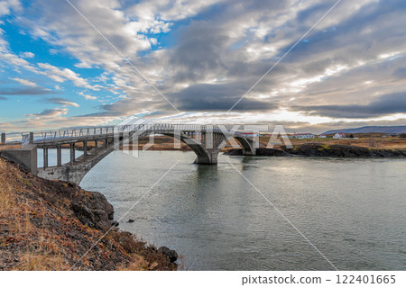 Bridge over the Hvita River on the west coast of Iceland 122401665