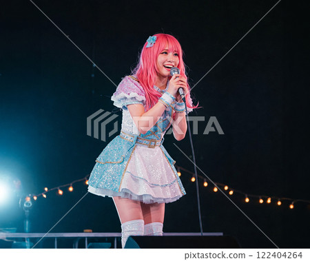 女偶像唱歌 122404264