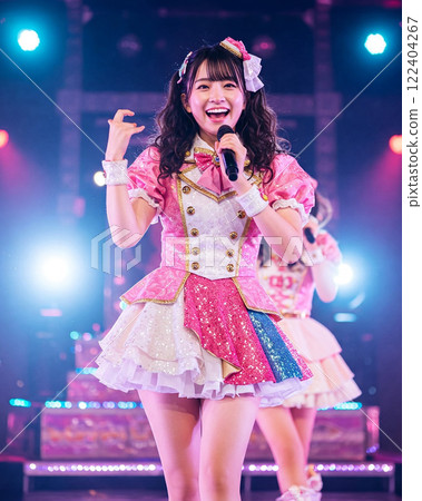 Female idol singing 122404267