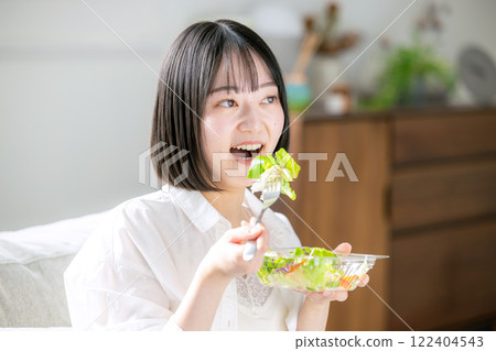 Meal Salad Diet Lifestyle Living Women Meal Salad Diet Lifestyle Living Women 122404543