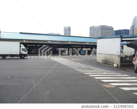 Tsukiji Market 122406502