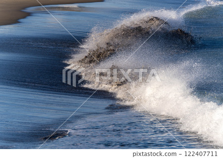 洶湧的波浪 122407711