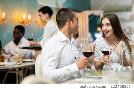 Girl and boyfriend at the restaurant 122408835