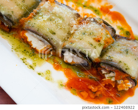 Image of Stuffed Eggplant 122408922
