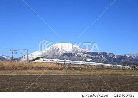[JR東海]冬季的伊吹山與N700S「Nozomi」（東海道新幹線：岐阜羽島-米原） 122409423
