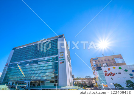 Yokohama cityscape in Japan in January 2017. (Bustling with tourists) Shin-Yokohama Station and the Shinkansen (in the background) can be seen... = 22nd 122409438
