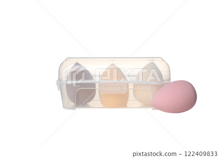 PNG,Makeup sponges in a case, isolated on white background PNG,Makeup sponges in a case, isolated on white background 122409833