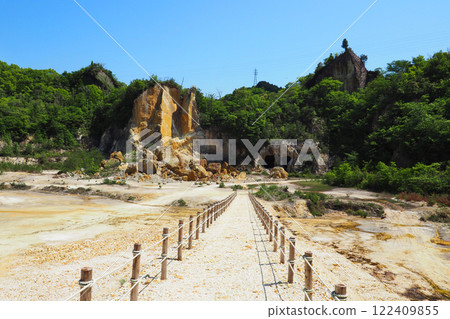 Arita ware Izumiyama magnet field (the birthplace of Japanese porcelain) 122409855