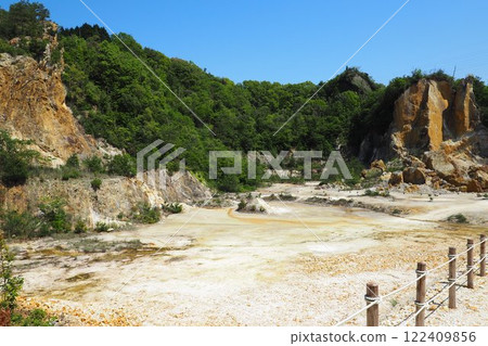 Arita ware Izumiyama magnet field (the birthplace of Japanese porcelain) 122409856