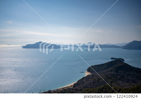 Seto Inland Sea islands on a clear day 122410924