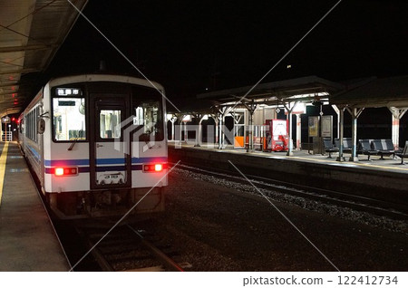 山陰本線夜景增田站（木葉120系列） 122412734