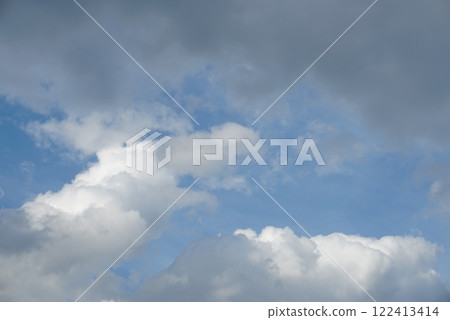 多雲天空 多雲天空 122413414