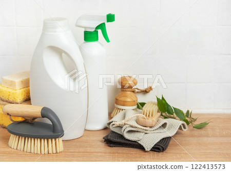 Eco friendly cleaning products promoting sustainable lifestyle in modern home 122413573