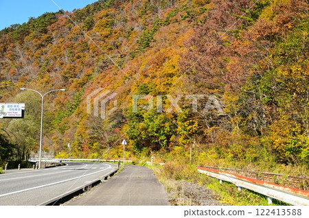 Kamaishi Line in Autumn (Galaxy Dream Line Kamaishi Line) 122413588