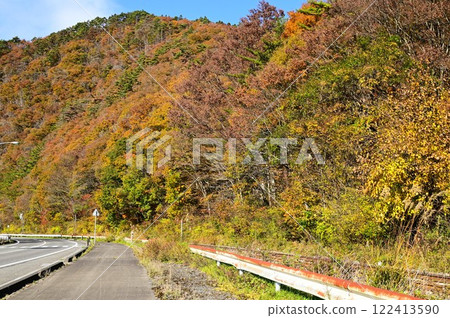 Kamaishi Line in Autumn (Galaxy Dream Line Kamaishi Line) 122413590
