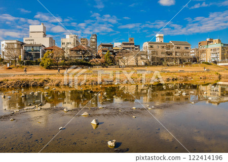 京都市左京區出町柳站週邊的街景 京都市左京區出町柳站週邊的街景 122414196