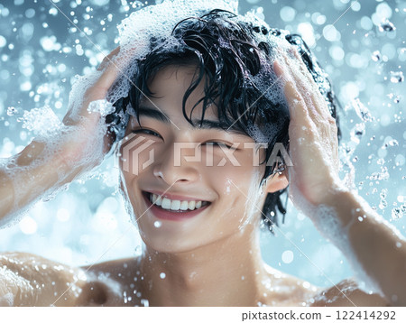 Men taking a shower 122414292