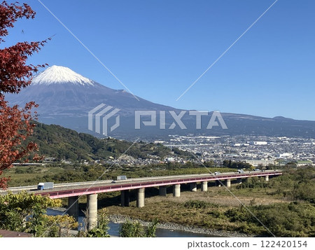 Tomei Expressway and Mt. Fuji in winter Tomei Expressway and Mt. Fuji in winter 122420154