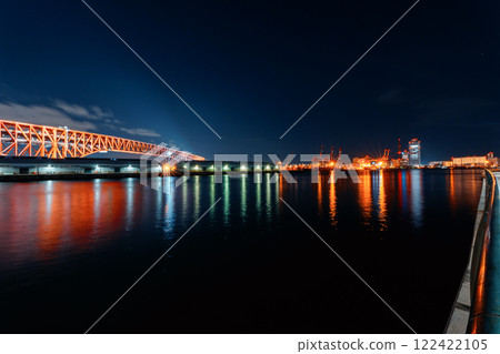 夜間大阪港 122422105