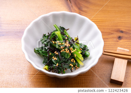 鹹海帶菠菜 122423426