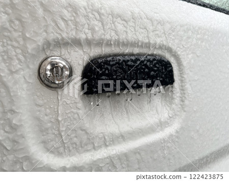 Frozen car 122423875