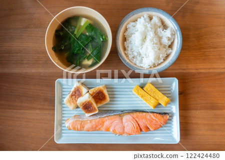 Delicious salmon breakfast Delicious salmon breakfast 122424480