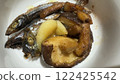 A perfect combination of fragrant ajillo, dried anchovies and shiitake mushrooms 122425542