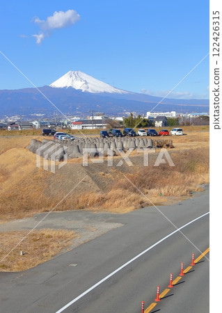 View of Mt. Fuji from Izu Gateway Kannami Roadside Station View of Mt. Fuji from Izu Gateway Kannami Roadside Station 122426315
