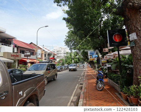 Scenery with traffic lights 122428103