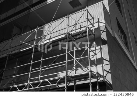 公寓施工現場：拆除鷹架 122430946