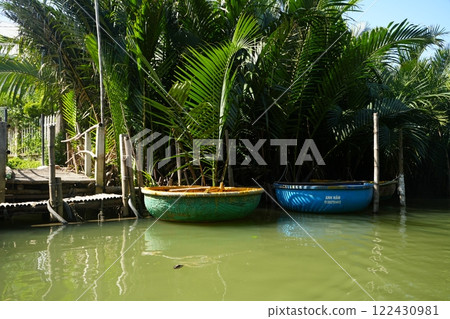 Vietnam Hoi An Coconut Forest Coconut Boat Vietnam Hoi An Coconut Forest Coconut Boat 122430981