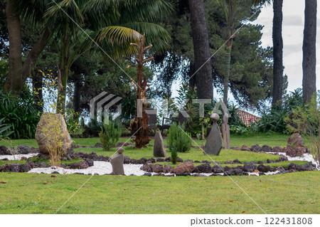 Park with fresh grass and greenery, Madeira, Portugal 122431808