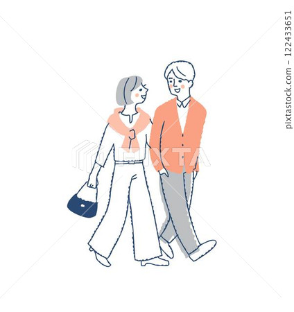 年輕夫婦並肩行走 122433651