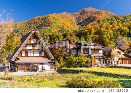 《岐阜縣》秋白川鄉秋葉合掌祖里村 122438310