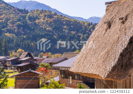 《岐阜縣》秋白川鄉秋葉合掌祖里村 122438312