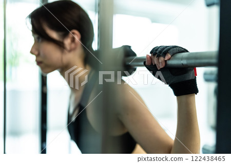 女性健身 122438465