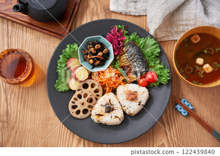Colorful Japanese one-plate meal 122439840