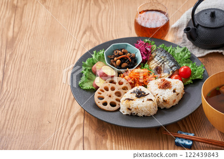 Colorful Japanese one-plate meal 122439843