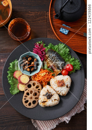 Colorful Japanese one-plate meal 122439866