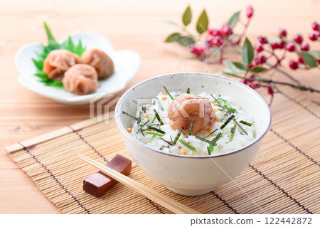 Pickled plum tea (made with Kishu Nankou plums and honey plums) 122442872