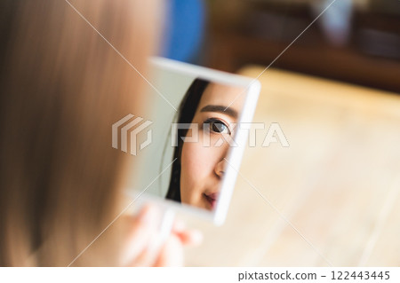 Portrait of a housewife 122443445