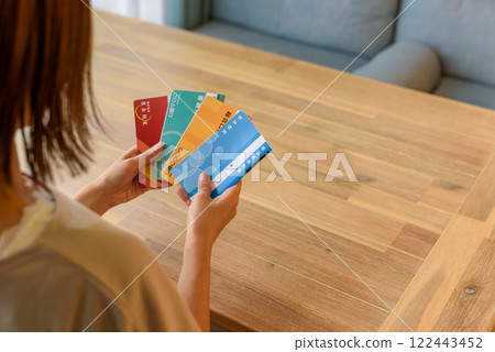 一位家庭主婦的肖像 122443452